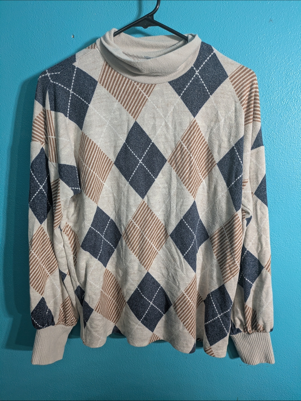 Maurices Beige,β Navy & Tan Argyle Long Sleeve Top Velour Cottagecore